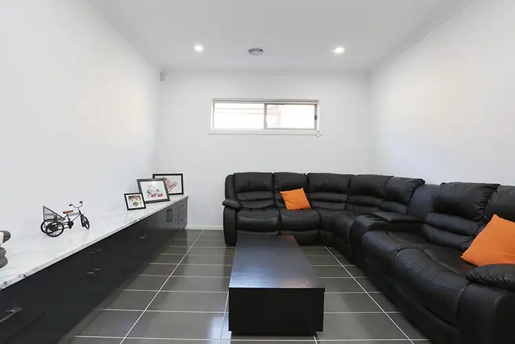 Second view of Homely house listing, 20 Garig Way, Tarneit VIC 3029
