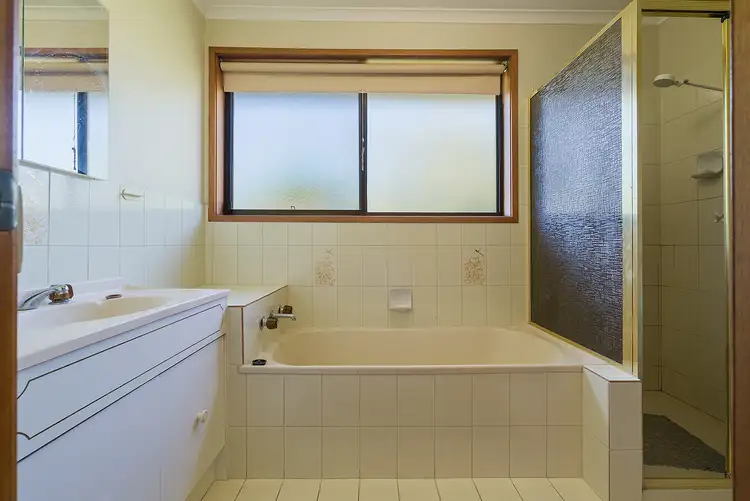 Fourth view of Homely unit listing, 2/1a Saint Street, Castlemaine VIC 3450