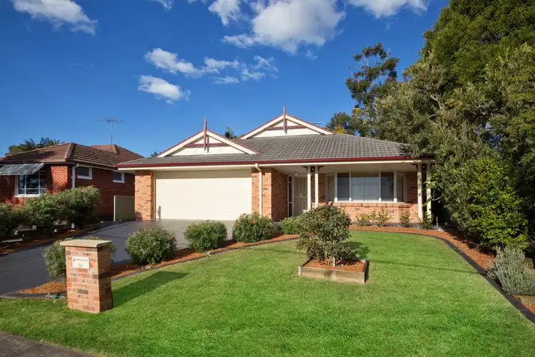 10 Rocklea Crescent, Sylvania NSW 2224