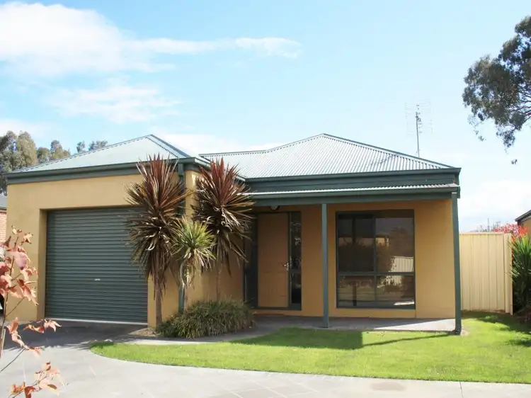 Main view of Homely unit listing, 3/32 Stewart Street, Mansfield VIC 3722