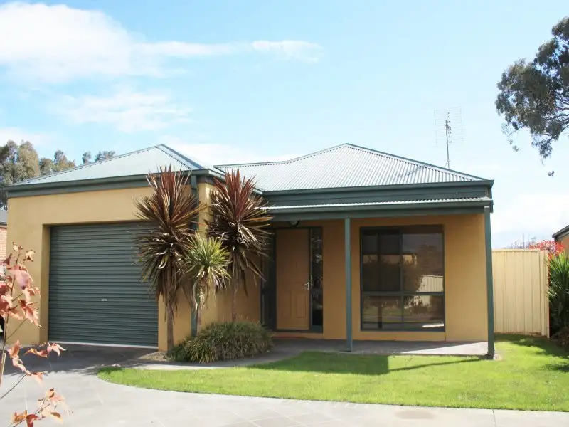 Main view of Homely unit listing, 3/32 Stewart Street, Mansfield VIC 3722