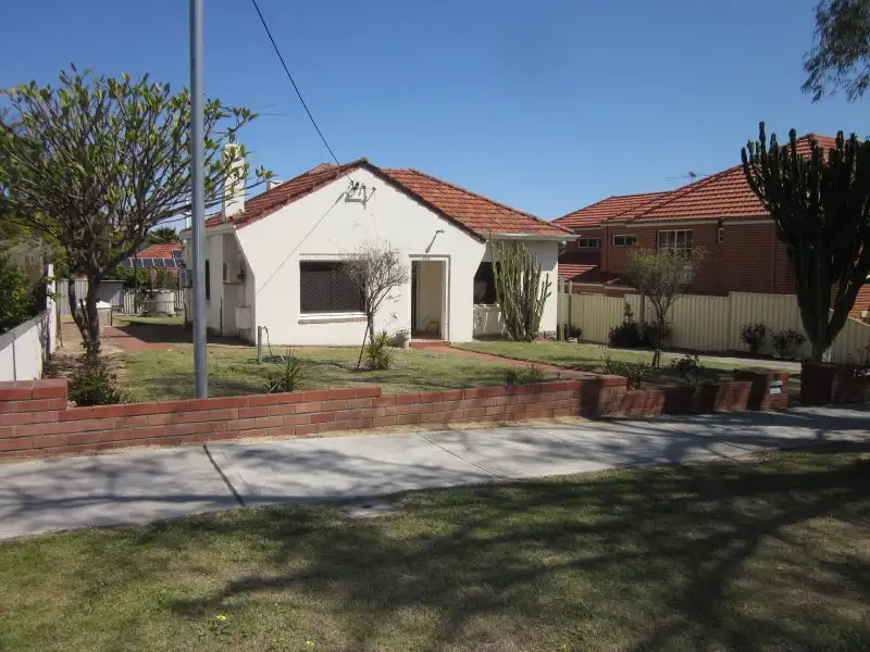 Main view of Homely house listing, 123 Lansdowne Rd, Kensington WA 6151