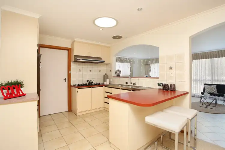 Fourth view of Homely house listing, 2 Kellaway Crescent, Mill Park VIC 3082