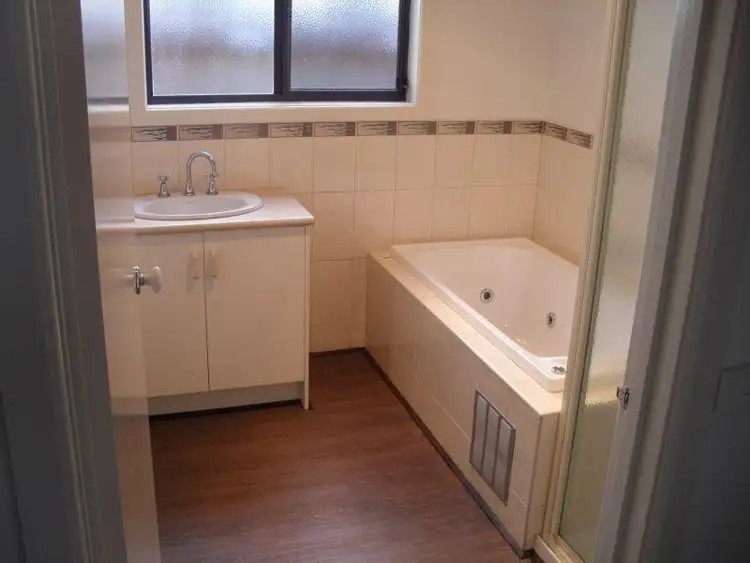 Fifth view of Homely house listing, 2/3 Callan Court, Norlane VIC 3214