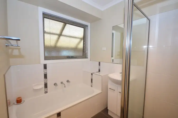 Seventh view of Homely house listing, 10 Lowan Court, Portland VIC 3305