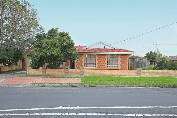 Second view of Homely unit listing, 1/5 GLENGALA ROAD, Sunshine VIC 3020