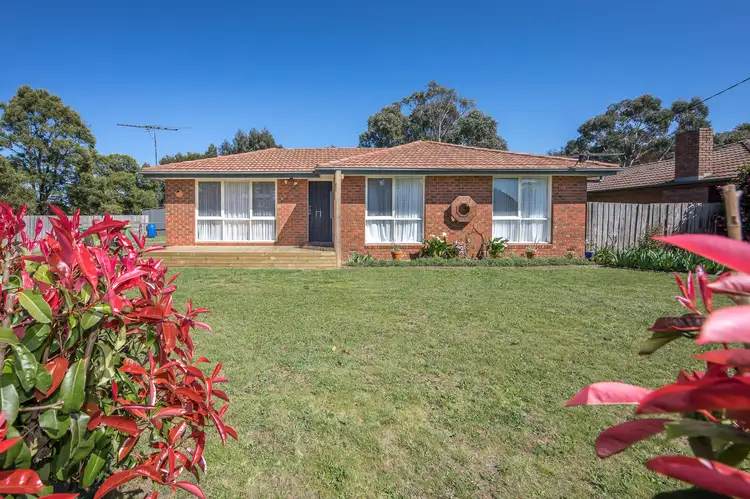 1 Coleraine Drive, Romsey VIC 3434