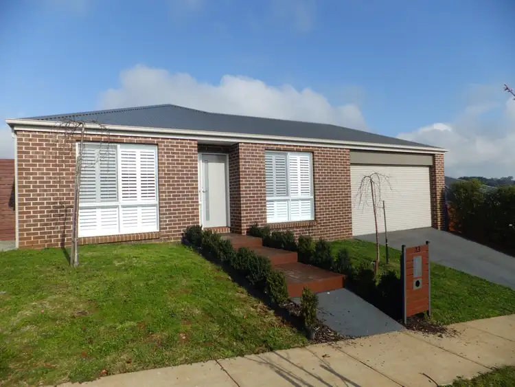 23 Shae Court, Drouin VIC 3818