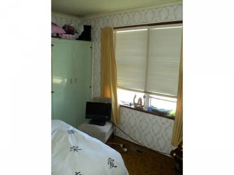 Sixth view of Homely house listing, 19 White Avenue, Hamilton VIC 3300