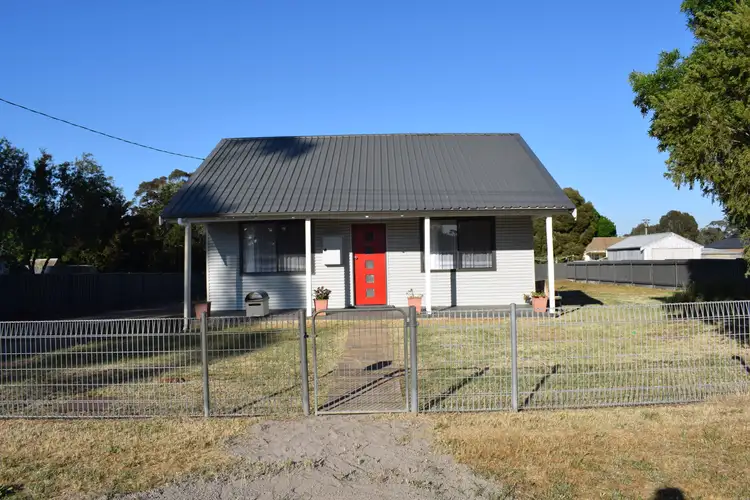 16 BELMONT STREET, Inglewood VIC 3517