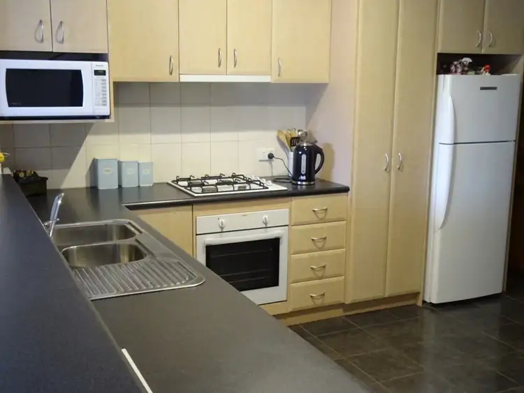 12 Linden Avenue, Wendouree VIC 3355