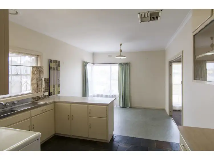 Fifth view of Homely house listing, 84 Edith Street, Horsham VIC 3400
