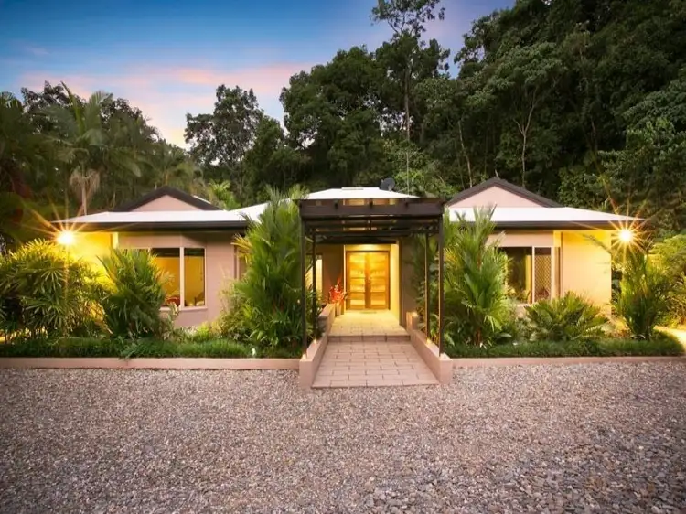 13 Jak Gee Street, Redlynch QLD 4870