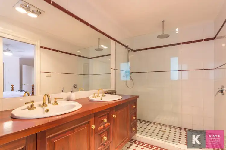 Fifth view of Homely house listing, 11 Kerry Close, Berwick VIC 3806