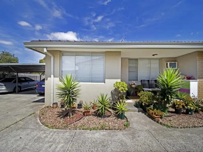 Main view of Homely unit listing, 4/41 James Street, St Albans VIC 3021