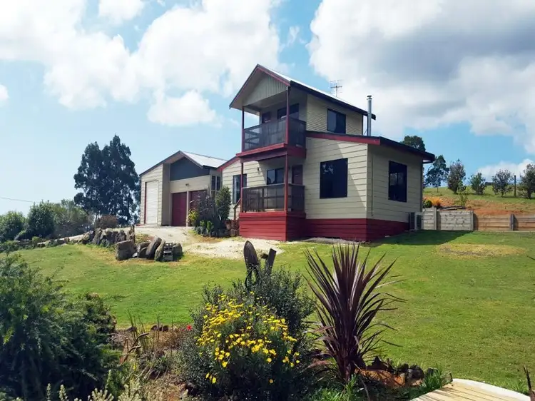 130 Lyons Road, Lapoinya TAS 7325