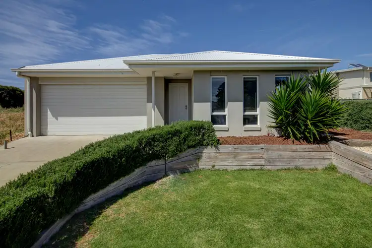 25 Willoughby Street, Port Fairy VIC 3284