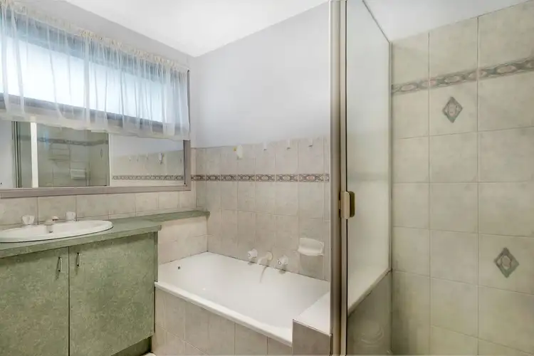 Sixth view of Homely house listing, 4 Windermere Crescent, Mulgrave VIC 3170