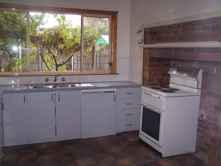 Sixth view of Homely house listing, 10 Kerr Street, Wedderburn VIC 3518