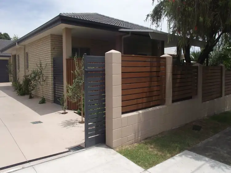 4/3 Landsborough Ave, Scarborough QLD 4020