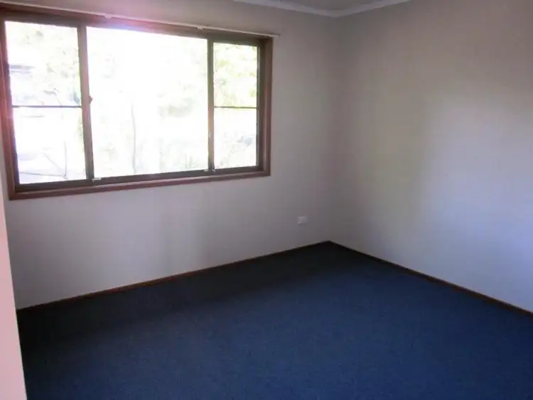 Sixth view of Homely semi-detached listing, 33 Corunna Cres, Ashmore QLD 4214