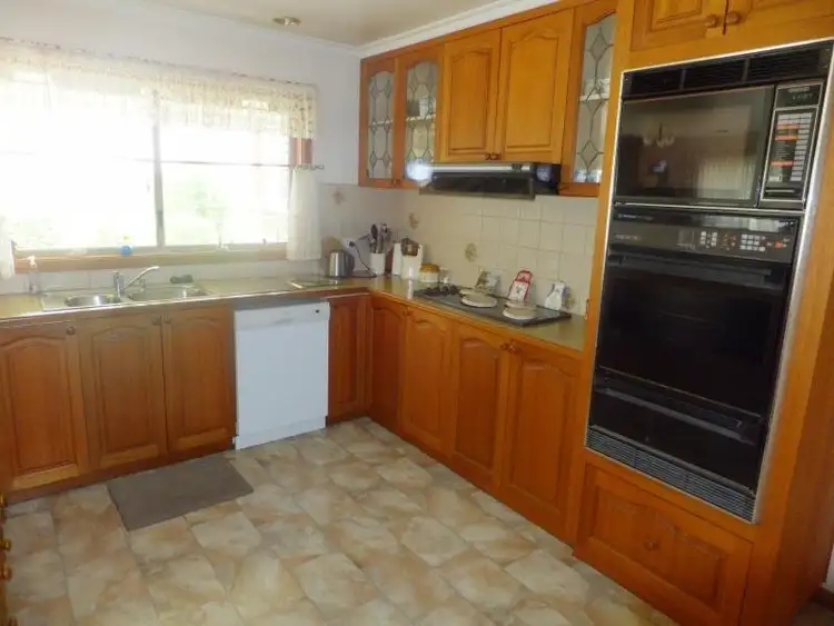 Sixth view of Homely house listing, 31 KILLARNEY Lane, Warragul VIC 3820