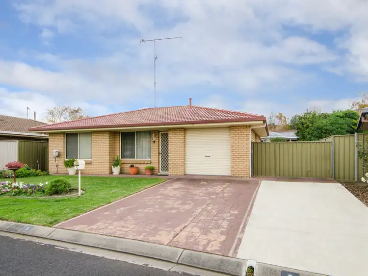 Second view of Homely house listing, 5 Mosswood Close, Mount Gambier SA 5290