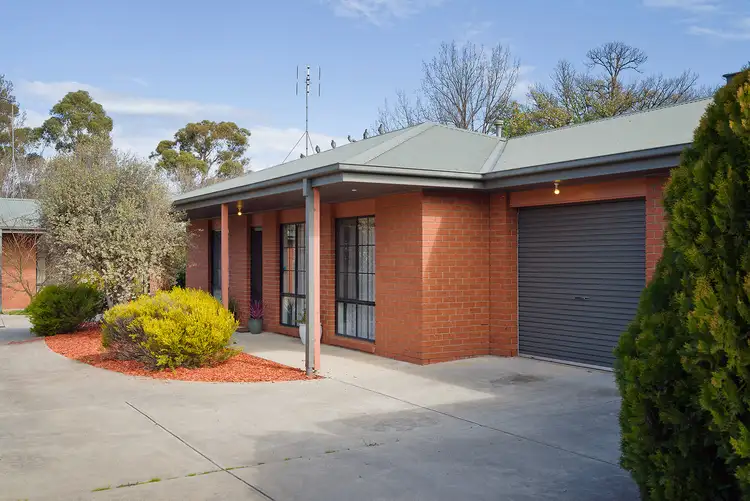 2/82 Forest Street, Castlemaine VIC 3450