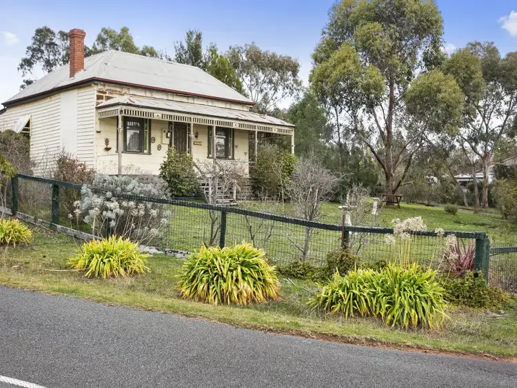 9 Jacksons Lane, Heathcote VIC 3523