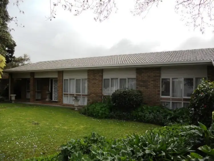 29 Lake Terrace East, Mount Gambier SA 5290