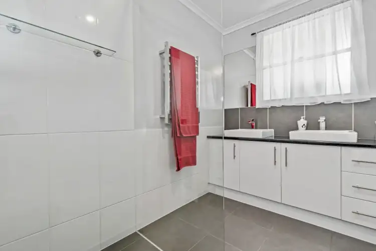 Fifth view of Homely house listing, 8 Harris Street, California Gully VIC 3556