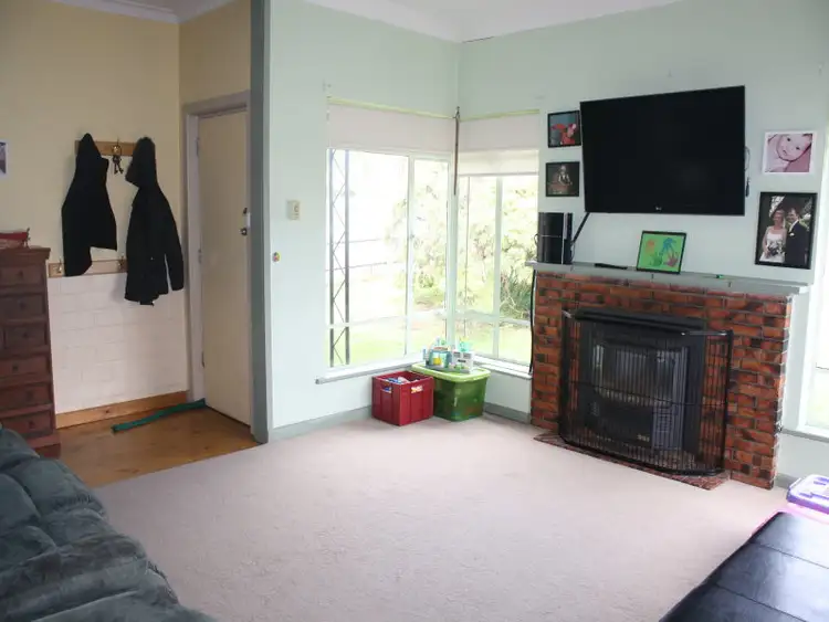 Sixth view of Homely house listing, 5 Finch Street, Mount Gambier SA 5290