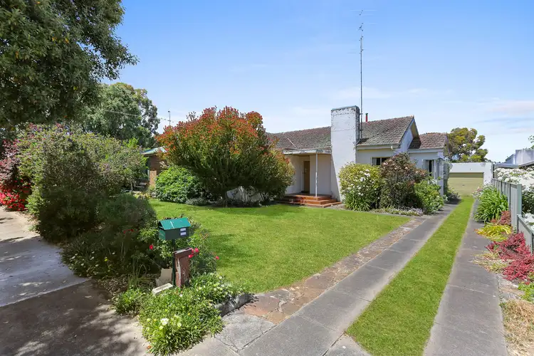 14 May Street, Hamilton VIC 3300