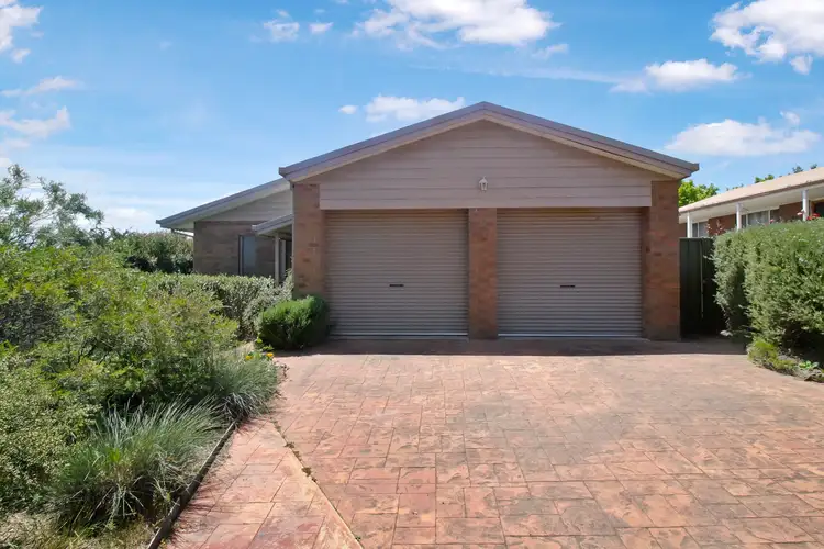 9 Somerset Crescent, Mansfield VIC 3722