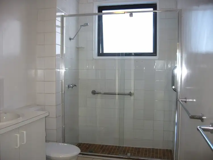 Seventh view of Homely apartment listing, 6/95 St Leonards Road, Ascot Vale VIC 3032