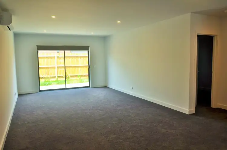 Fourth view of Homely townhouse listing, 2A Loch Crescent, Strathmore VIC 3041
