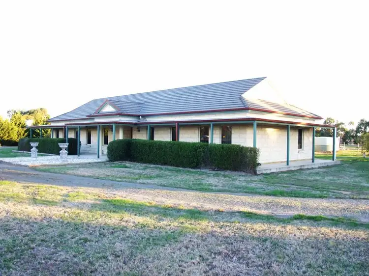 253 Blind Creek Road, Cardigan VIC 3352