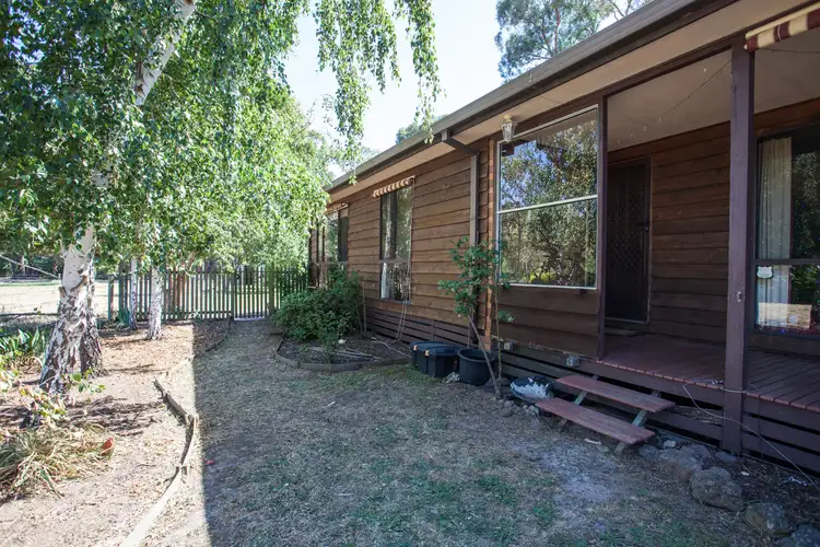 70 Young Street, Darnum VIC 3822