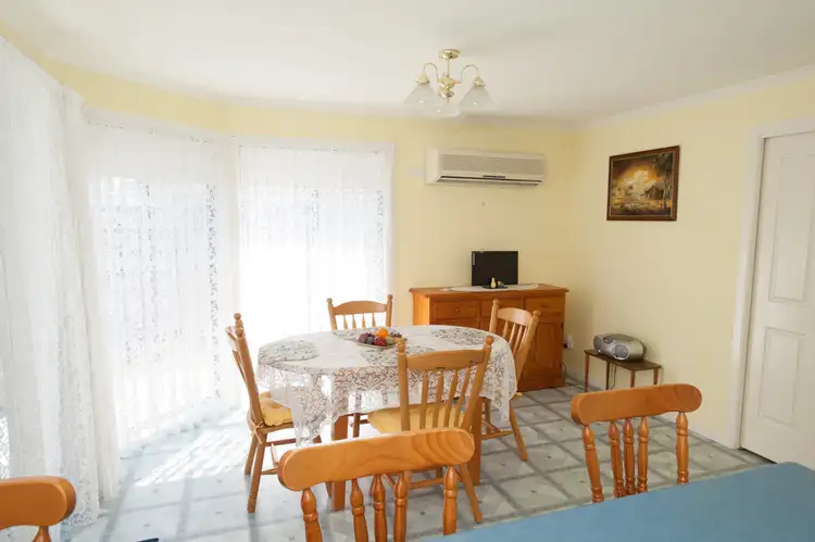 Sixth view of Homely townhouse listing, 10 Rees Close, Drouin VIC 3818