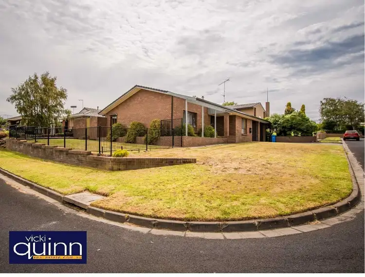 Fifth view of Homely house listing, 15 BRIGALOW CRESCENT, Mount Gambier SA 5290