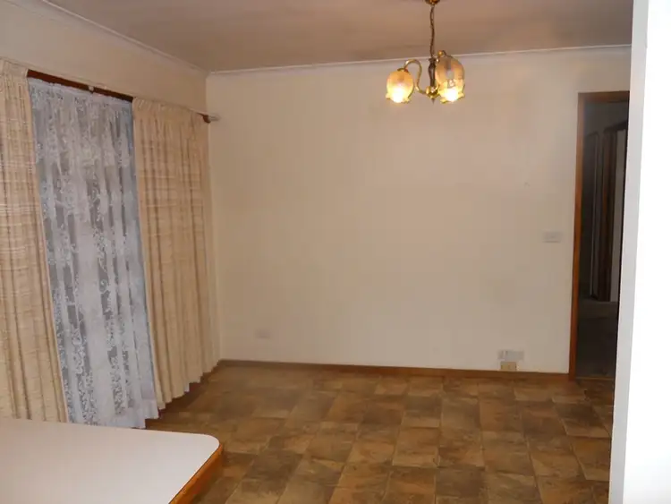 Fourth view of Homely house listing, 2 Tracie Court, Drouin VIC 3818