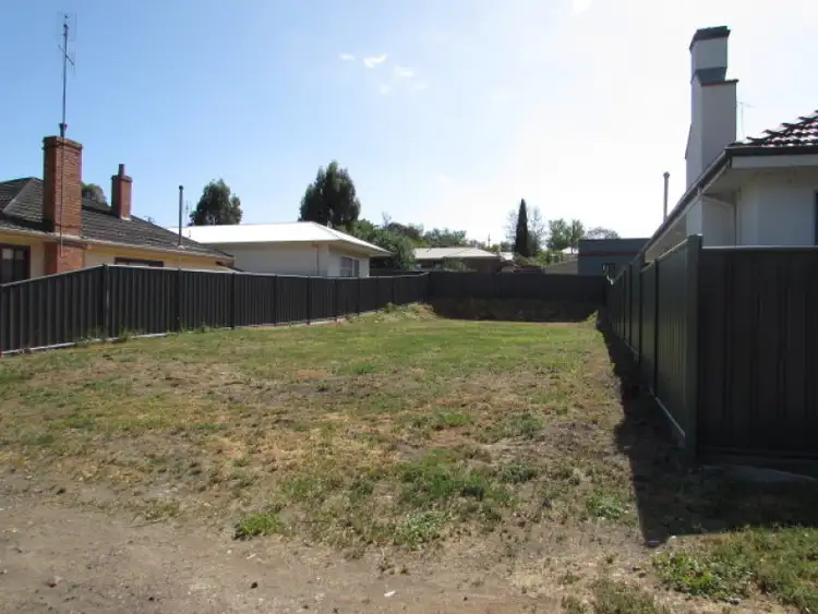 135 Gingell Street, Castlemaine VIC 3450
