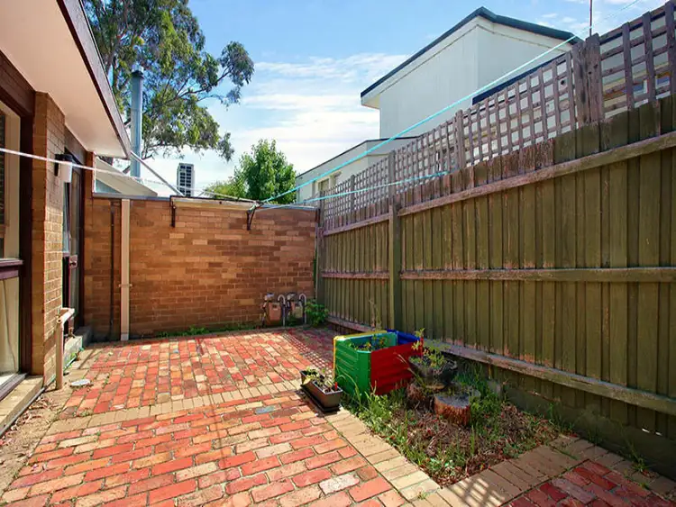 2/8 John Street, Balwyn VIC 3103
