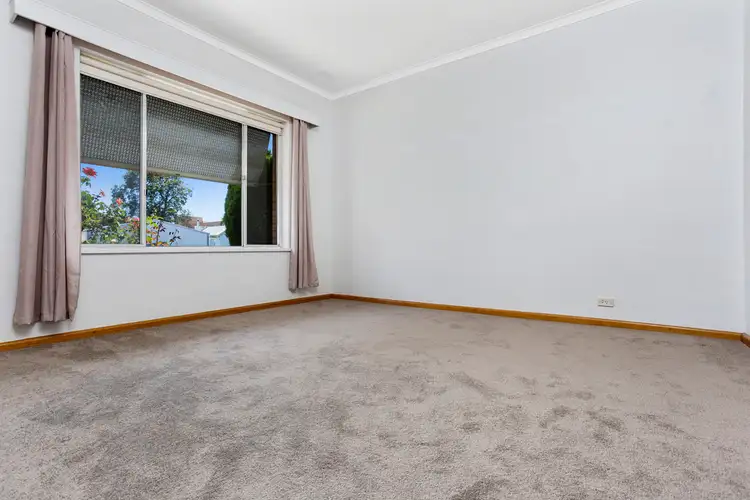 Fifth view of Homely house listing, 2 Hiller Lane, Hamilton VIC 3300