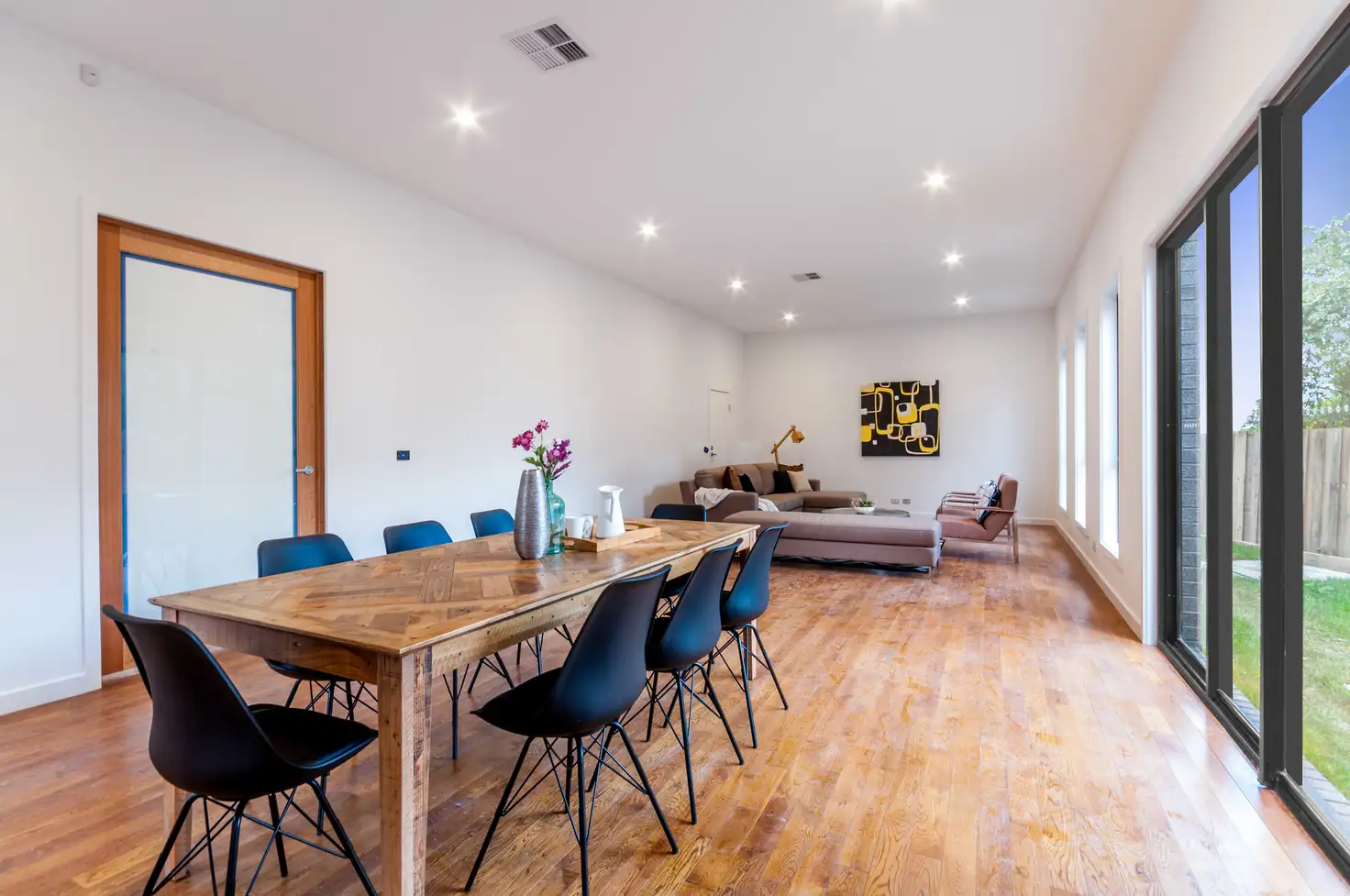 Main view of Homely townhouse listing, 2/2 Kaarumba Grove, Balwyn VIC 3103