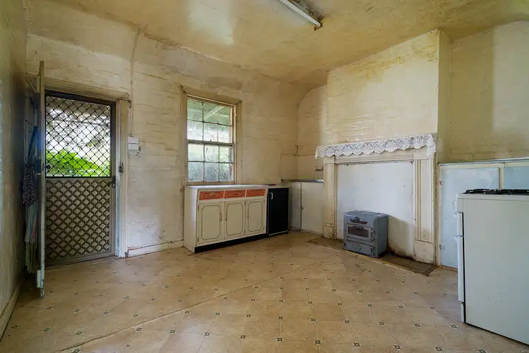 Sixth view of Homely house listing, 2 Goodes Court, Castlemaine VIC 3450