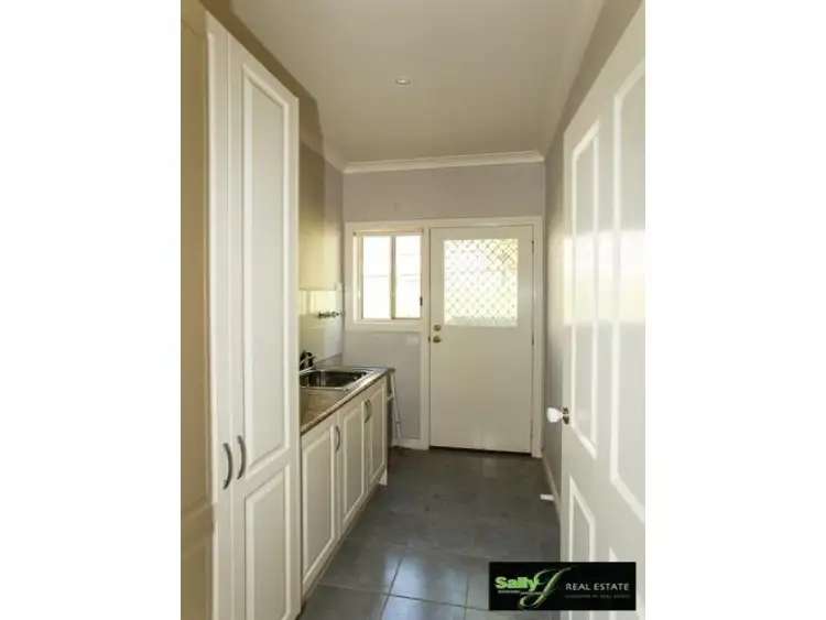 Sixth view of Homely unit listing, 2/76 McNeilly Street, Drouin VIC 3818