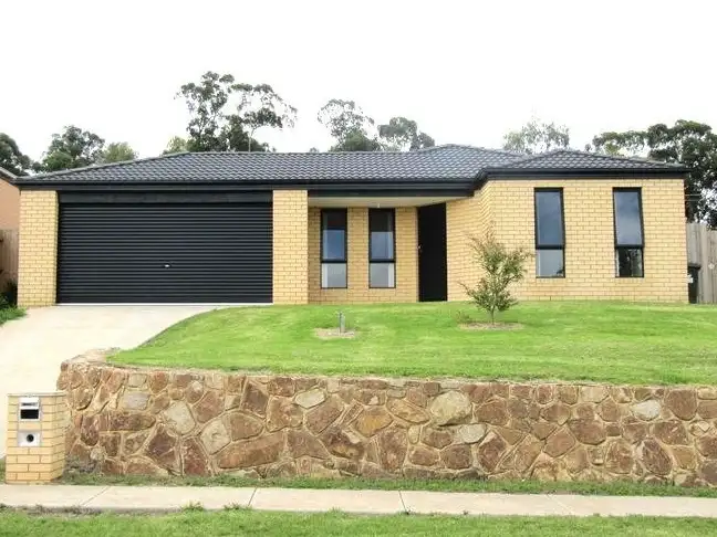 Main view of Homely house listing, 20 Sutherland Way, Drouin VIC 3818