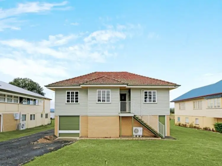 76 Railway Street, Lowood QLD 4311