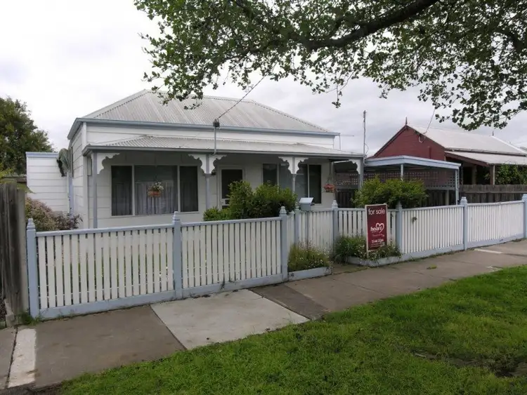24 Raglan Street, Sale VIC 3850